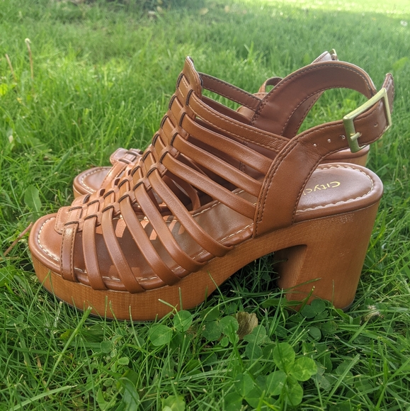 Cityclassified - Clog Platform Heel - Picture 2 of 6